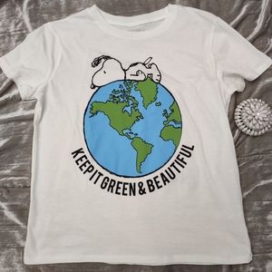 SOLD🔥Snoopy Earth Green T-shirt